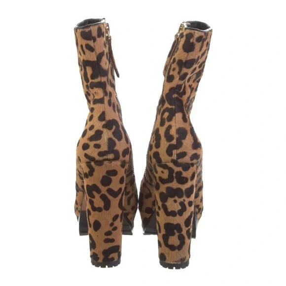 Alice + Olivia cheetah print boot - Picture 6 of 6